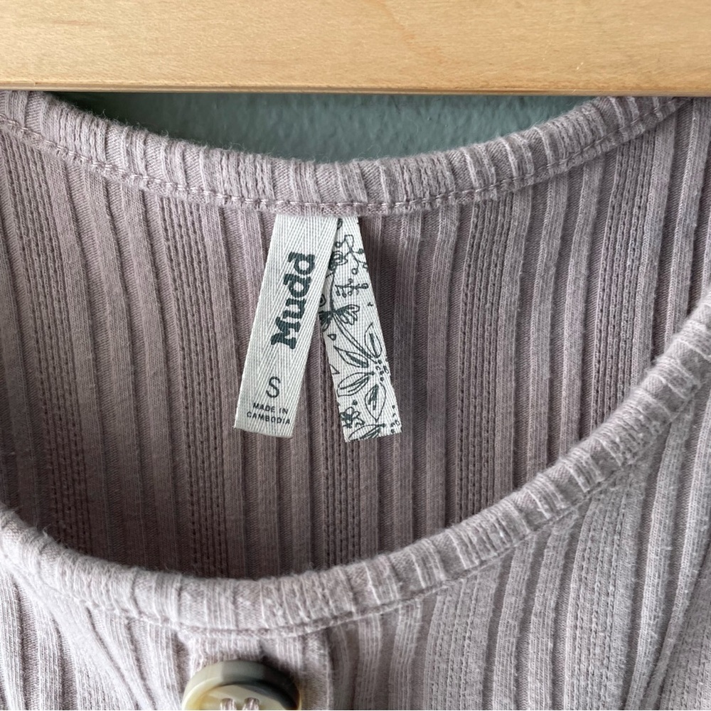 DONATED——Mudd | Light Pink Ribbed Faux Button Tank Top - Picture 3 of 7